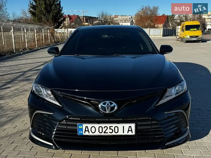 Toyota Camry 2023