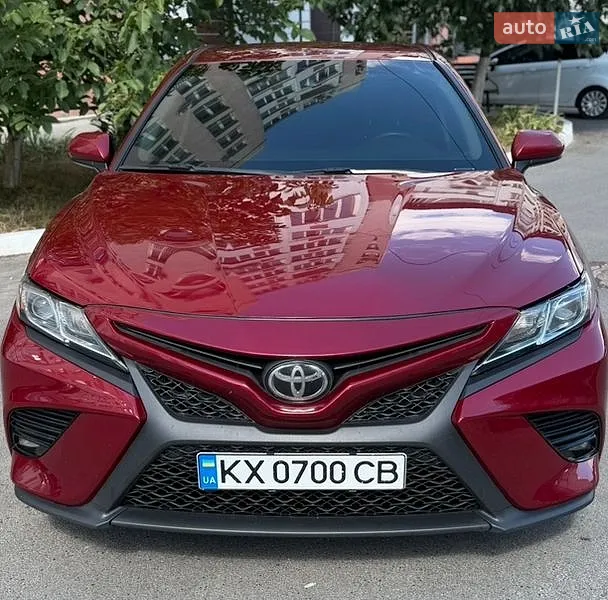 Toyota Camry 2018