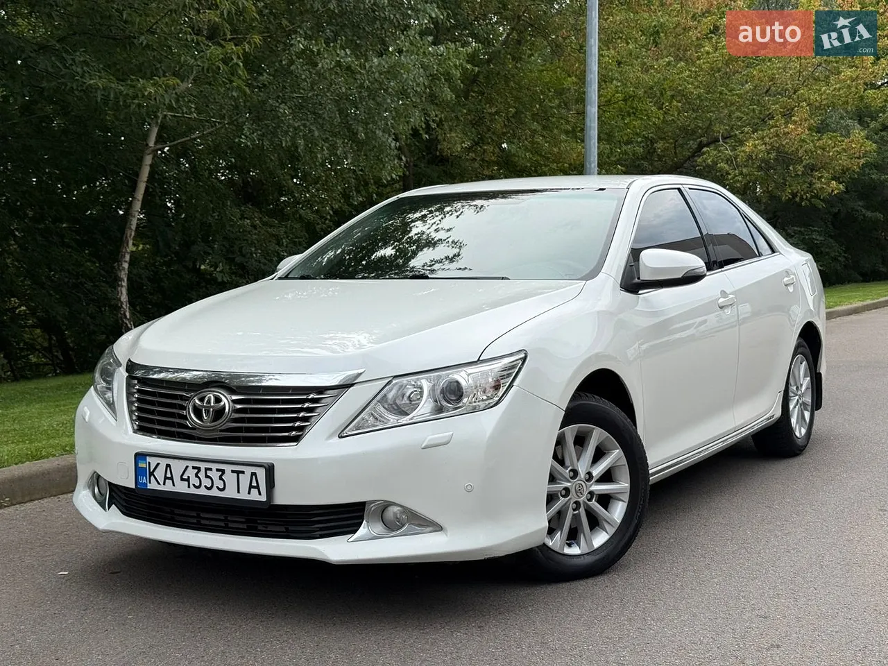 2011 Toyota Camry - мініатюра 2