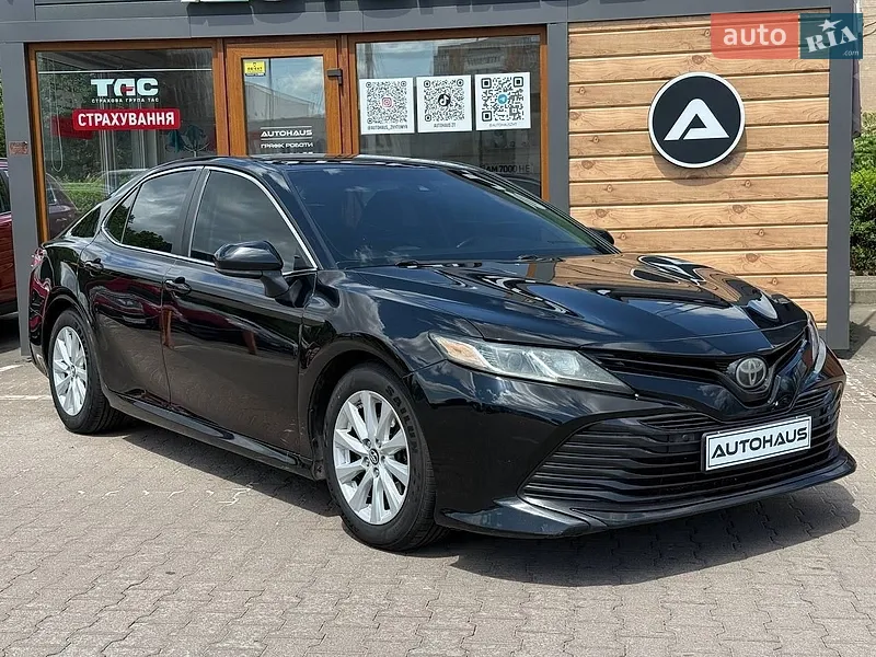 Toyota Camry 2018