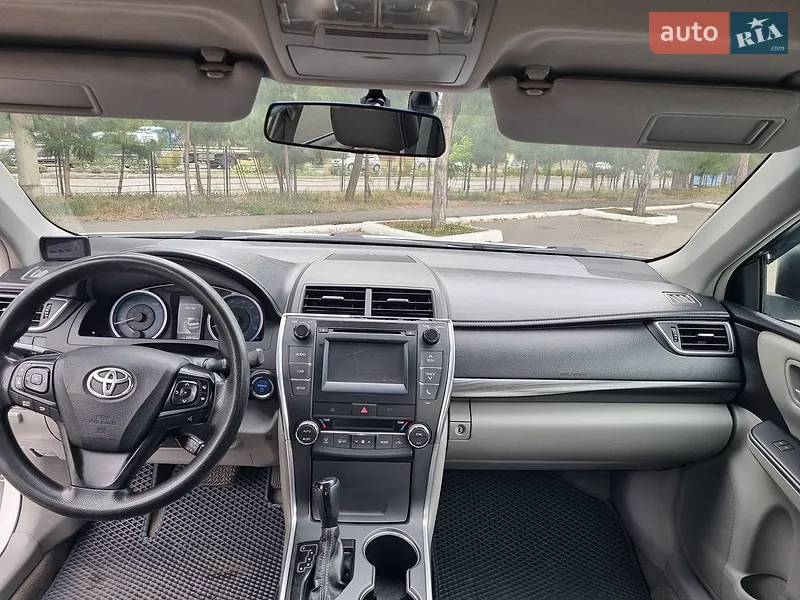 Toyota Camry 2015