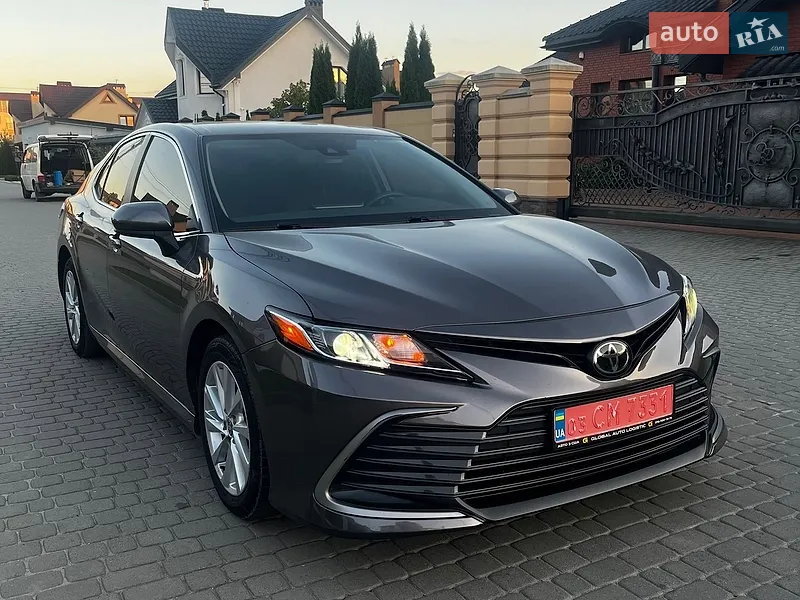 Toyota Camry 2023