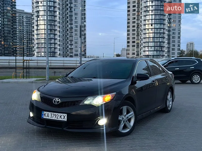 Toyota Camry 2012