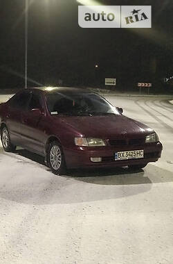 Toyota Carina E  1997