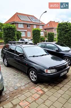 Toyota Carina E  1997