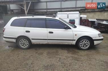 Toyota Carina E  1995