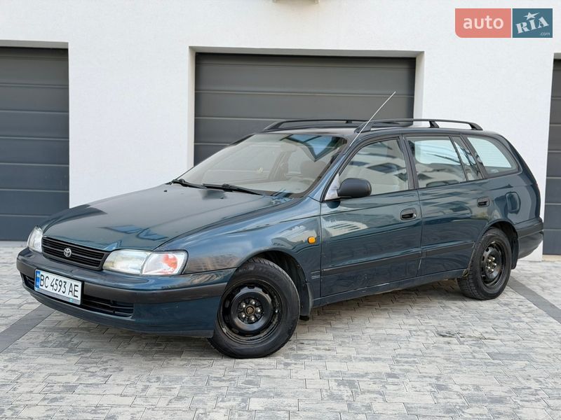 Универсал Toyota Carina E