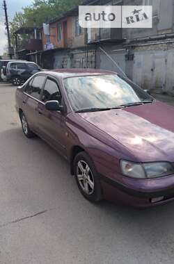 Toyota Carina  1993