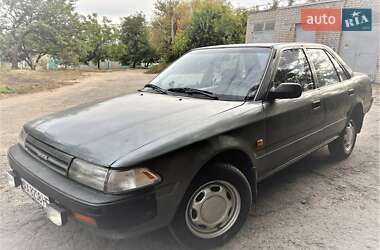 Toyota Carina  1990