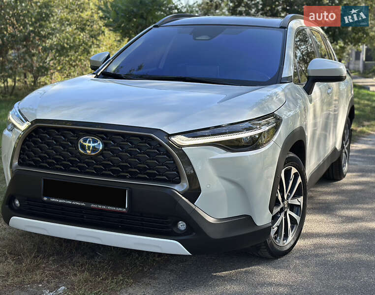 Легковые Toyota Corolla Cross