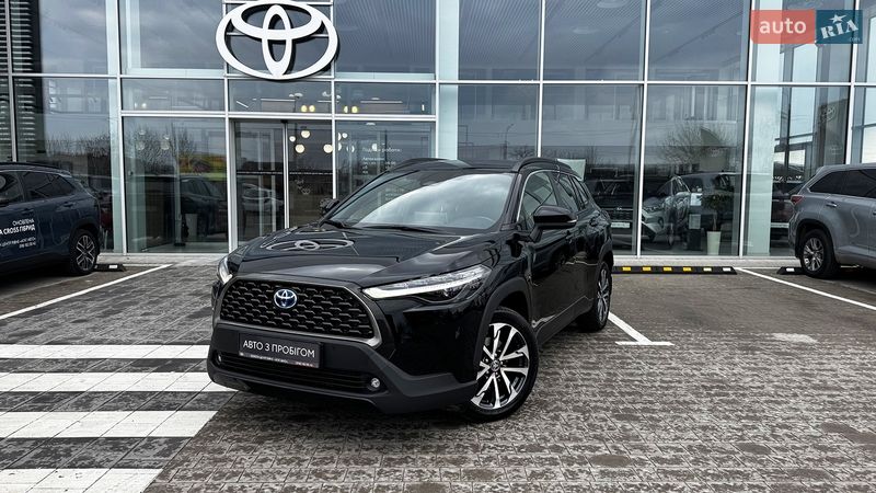 Позашляховик / Кросовер Toyota Corolla Cross