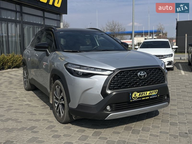 Легковые Toyota Corolla Cross