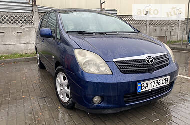 Toyota Corolla Verso  2002