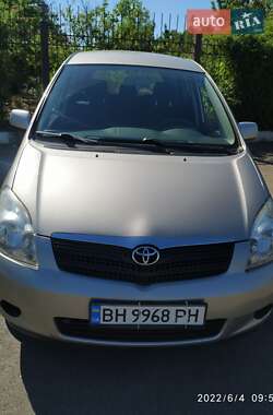 Toyota Corolla Verso 2003