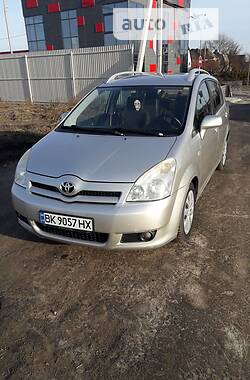 Toyota Corolla Verso  2005