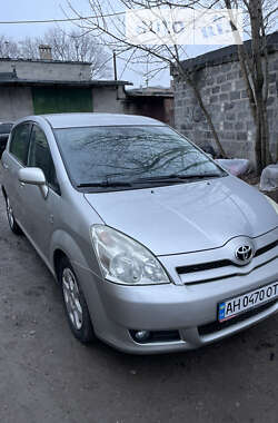 Toyota Corolla Verso  2004