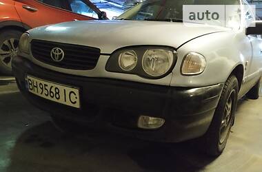 Toyota Corolla  2001