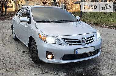 Toyota Corolla LE 2012