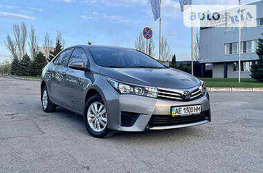 Toyota Corolla 1.6  ELEGANCE  2015