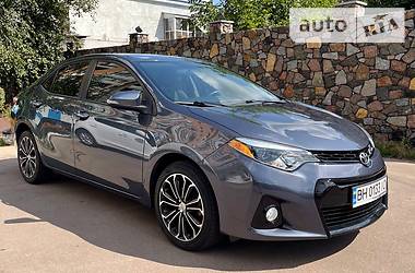 Toyota Corolla  2015