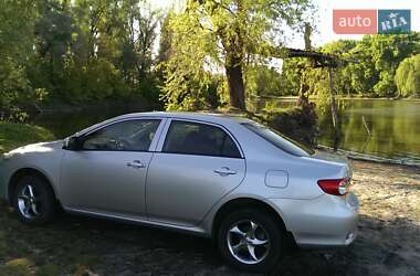 Toyota Corolla  2010