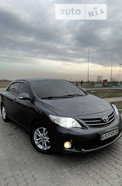 Toyota Corolla  2011