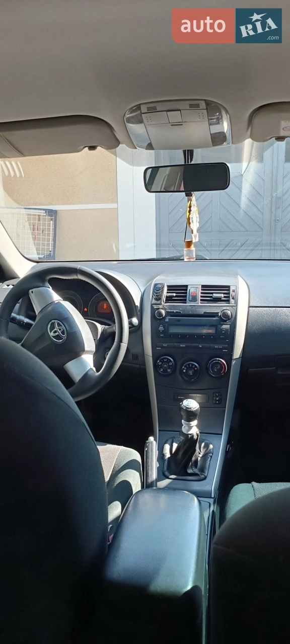 2011 Toyota Corolla - мініатюра 3