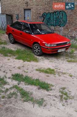 Toyota Corolla  1989