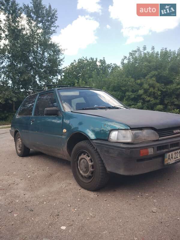 Хетчбек Toyota Corolla