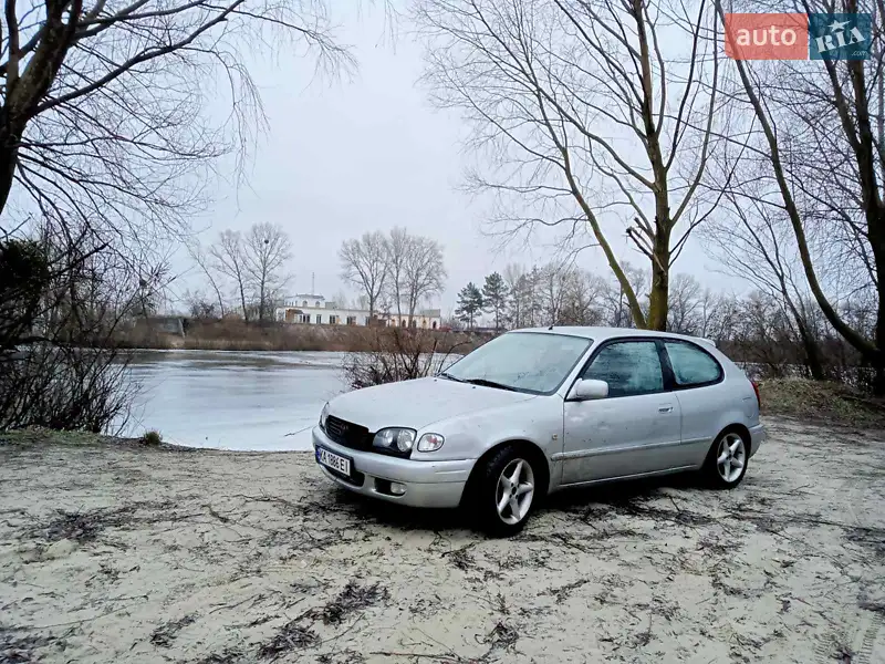 Toyota Corolla 2000