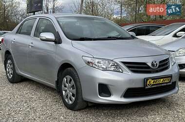 Toyota Corolla  2010