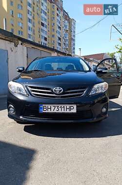 Toyota Corolla  2010