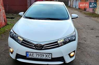 Toyota Corolla  2015