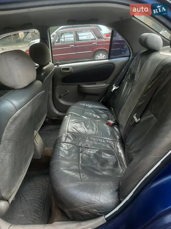 Toyota Corolla 2000