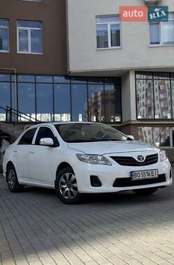 Toyota Corolla  2011