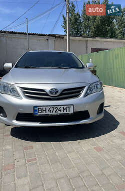 Toyota Corolla  2010