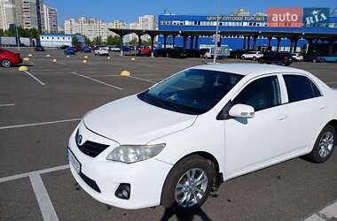 Toyota Corolla  2011
