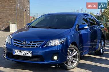 Toyota Corolla  2011