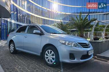 Toyota Corolla  2011