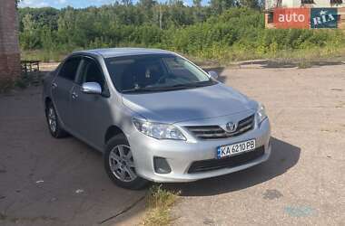 Toyota Corolla  2011