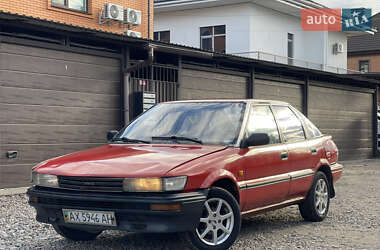 Toyota Corolla  1990