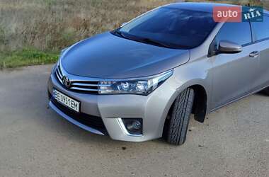 Toyota Corolla  2013