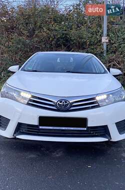 Toyota Corolla  2013