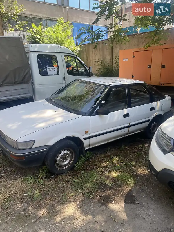 Toyota Corolla 1990