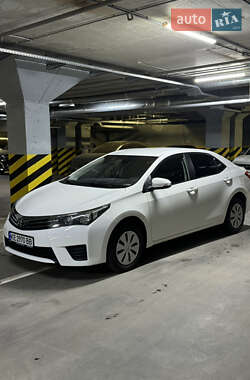 Toyota Corolla  2014