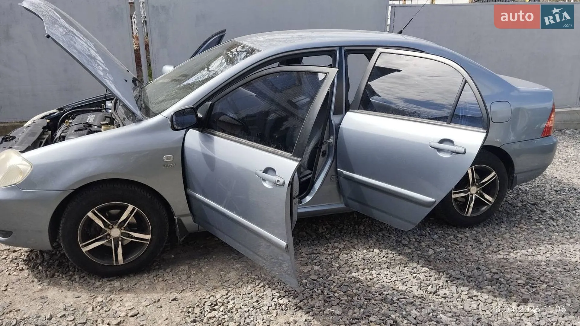 Toyota Corolla 2003 VIN NMTBM22EX0R023816 фото оголошення 3 з 26