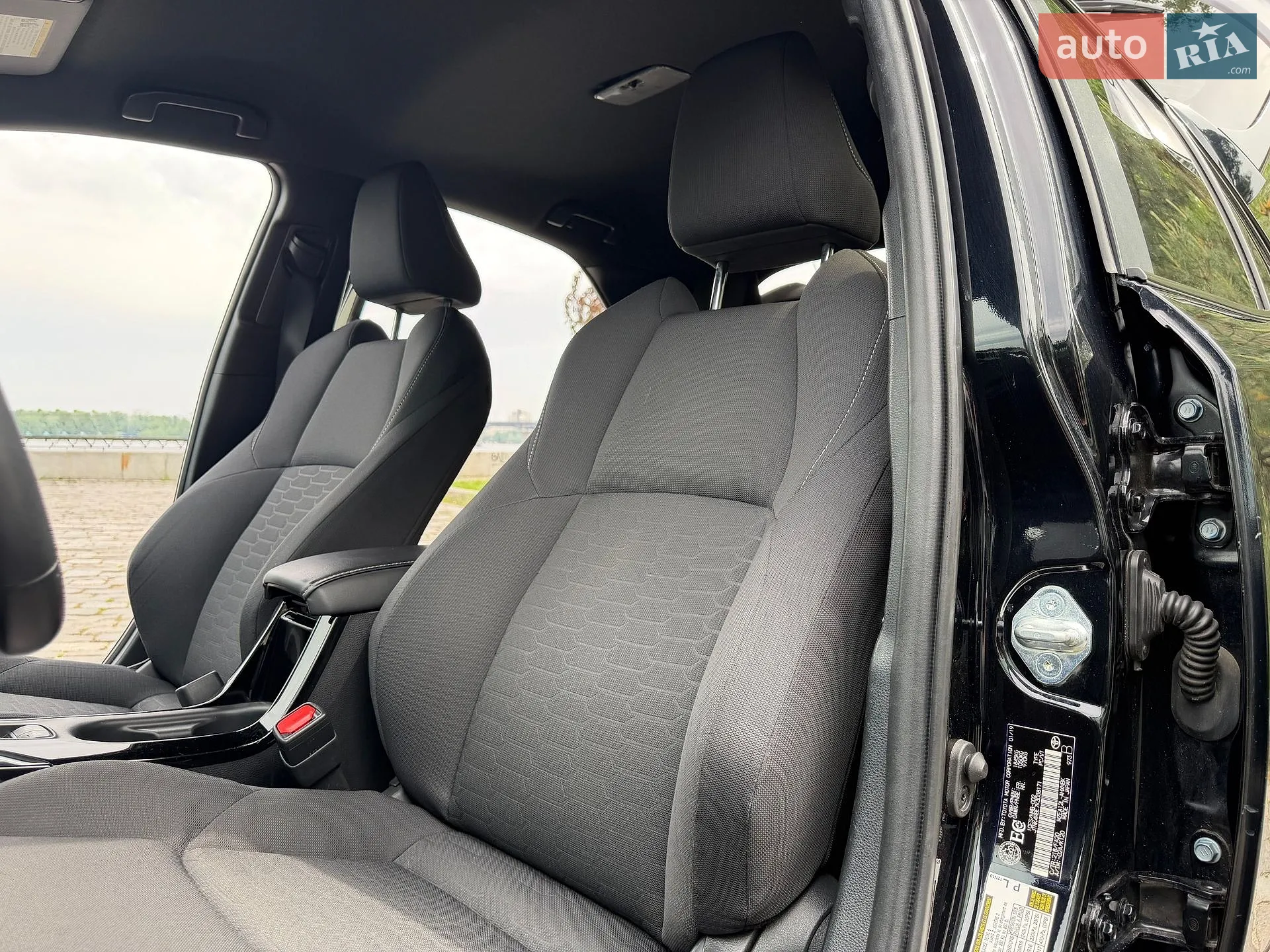 Toyota Corolla 2019 VIN JTNK4RBE7K3038171 фото оголошення 16 з 41