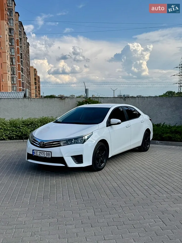 2014 Toyota Corolla - фото 1