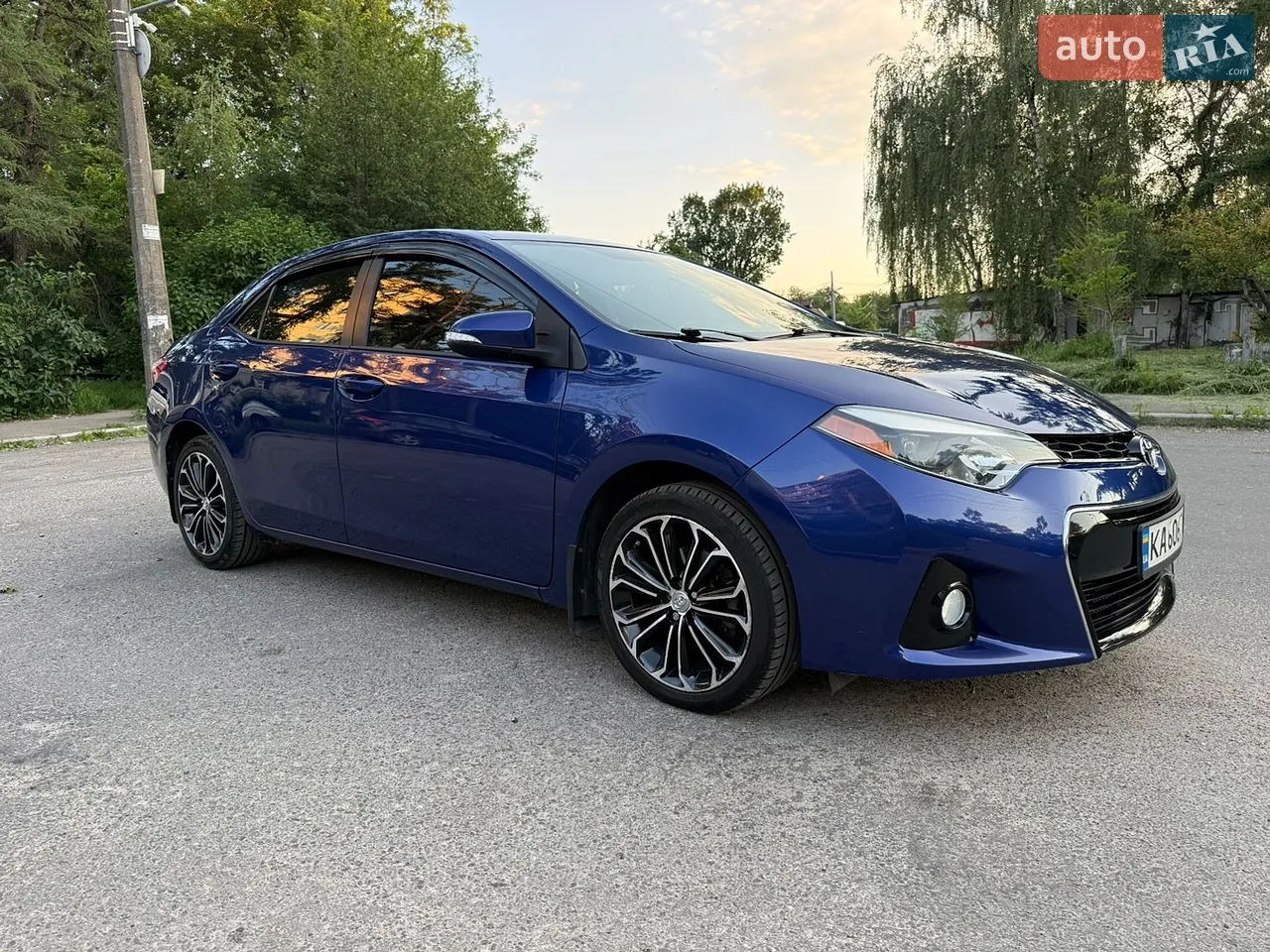 2015 Toyota Corolla - фото 1