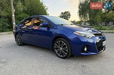 Toyota Corolla 2015